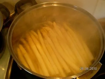 Eierpfannkuchen mit Spargel - Rezept - Bild Nr. 6