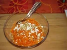 Karottensalat mit Schafskäse und Walnüssen - Rezept