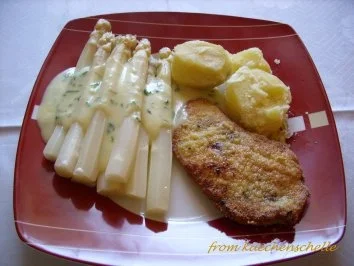 Schnitzel mit Spargel und Sauce Hollandaise - Rezept