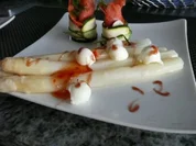 SPARGEL/Beilage:Zucciniröllchen mit Lachs - Rezept