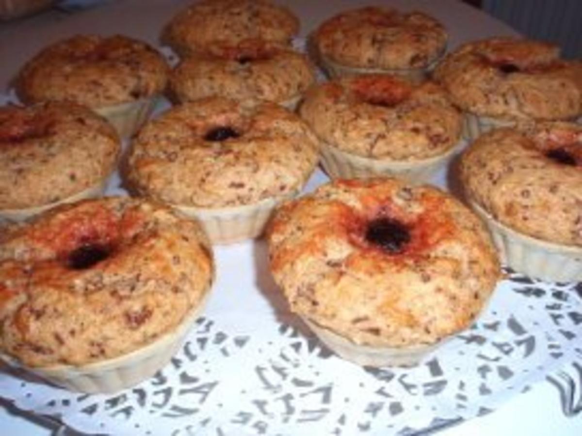 Muffins: Amarenakirschen - Kokos - Schoko - Muffins - Rezept - Bild Nr. 2