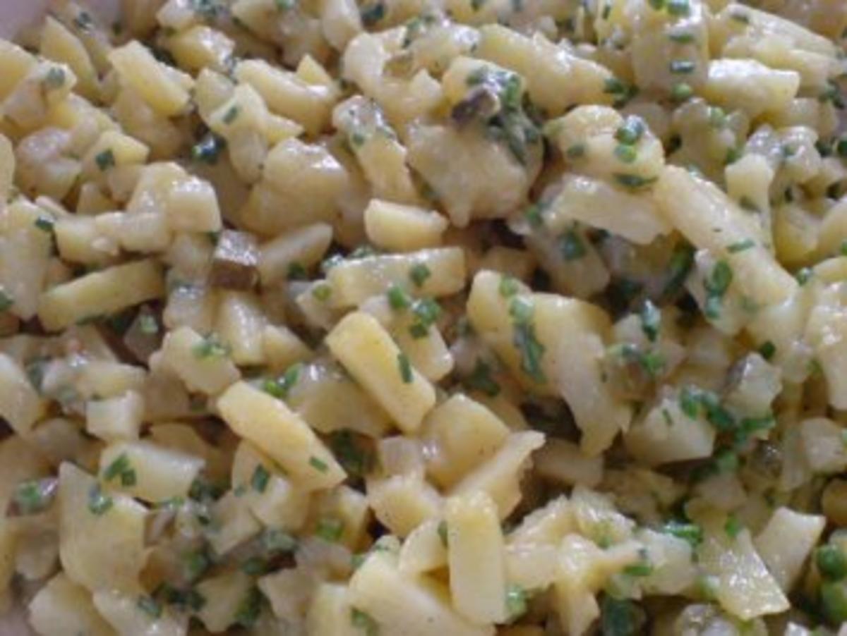 Kartoffelsalat ohne Wurst aber mit viel Schnittlauch und Ei - Rezept - Bild Nr. 2