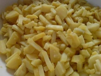 Rezept: Kartoffelsalat ohne Wurst aber mit viel Schnittlauch und Ei Bild Nr. 7 Kartoffelsalat ohne Wurst aber mit viel Schnittlauch und Ei - Rezept - Bild Nr. 7