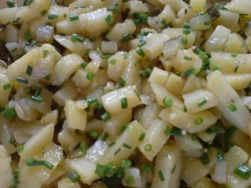 Rezept: Kartoffelsalat ohne Wurst aber mit viel Schnittlauch und Ei Bild Nr. 12 Kartoffelsalat ohne Wurst aber mit viel Schnittlauch und Ei - Rezept - Bild Nr. 12