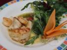Pangasiusröllchen gefüllt mit Garnelenschwänzen in Limonenbutter gebraten - Rezept