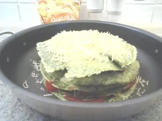 Vegetarisch:  Pfannkuchenturm mit Kräutern und Tomatenfüllung - Rezept - Bild Nr. 4