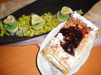 Blätterteig-Beeren -Gebäck - Rezept