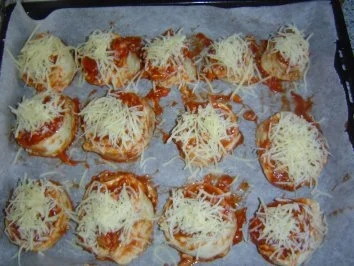 Rezept: Pizzaschnecken Bild Nr. 6 Pizzaschnecken - Rezept - Bild Nr. 6