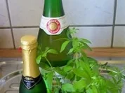 Getränk: Waldmeister-Bowle - Rezept