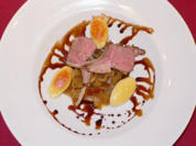 Lammcarré unter der Haube auf Schmorzwiebeln mit Parmesankartoffeln - Rezept - Bild Nr. 9