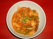 Resteverwertung oder Gnocchi mit grünem Spargel in Tomatensauce - Rezept