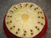 Rezept: Zitronenbuttercremetorte Zitronenbuttercremetorte - Rezept