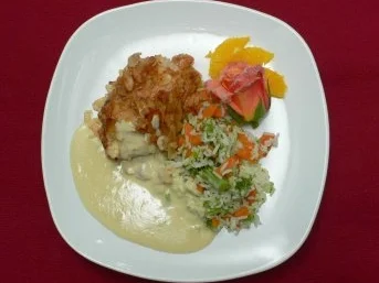 Hähnchenbrust in Mandelkruste mit Reis-Gemüse-Mischung - Rezept - Bild Nr. 2