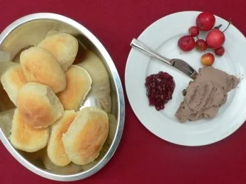 Weizenmehl-Ufos mit Brennstoff-Pastete - Rezept - Bild Nr. 2