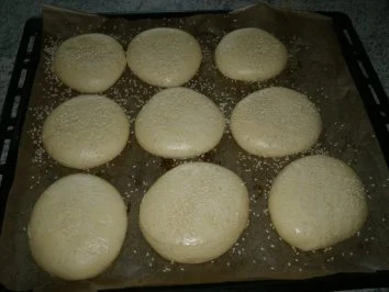 Rezept: Hamburgerbrötchen Bild Nr. 2 Hamburgerbrötchen - Rezept - Bild Nr. 2