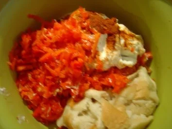 Rezept: Paprika-Frikadellen mit Kräuterquark Bild Nr. 3 Paprika-Frikadellen mit Kräuterquark - Rezept - Bild Nr. 3