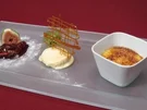 Rezept: Crema Catalan auf Fruchtspiegel mit Rosmarin-Eis Crema Catalan auf Fruchtspiegel mit Rosmarin-Eis - Rezept
