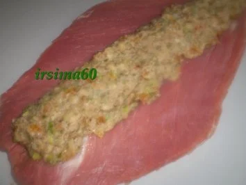 Schweinefiletrolle gefüllt mit Walnüssen und Aprikosen - Rezept - Bild Nr. 7