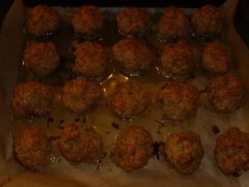 Rezept: Fleischgerichte: Bulettchen aus dem Ofen Bild Nr. 5 Fleischgerichte: Bulettchen aus dem Ofen - Rezept - Bild Nr. 5