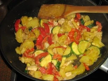 Rezept: Buntes Gemüse-Kartoffel-Gratin Bild Nr. 4 Buntes Gemüse-Kartoffel-Gratin - Rezept - Bild Nr. 4