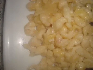 Rezept: Beilagen: Sauerrahm-Spätzle Beilagen: Sauerrahm-Spätzle - Rezept