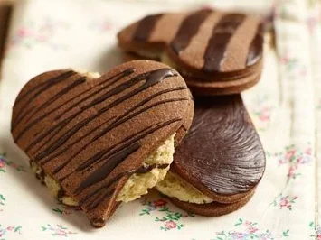 Schoko-Marzipan-Herzen - Rezept