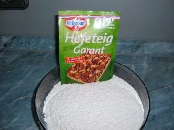 Kuchen : Kirschkuchen vom Blech....für Irsima 60 zum KB- Jubi...und Christa  am 27. - Rezept - Bild Nr. 2