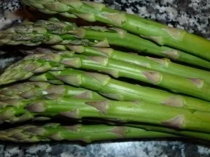 Spargel - Hackfleischpizza - Rezept - Bild Nr. 7