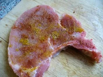 scharfes Kotelett mit Gemüseomelett - Rezept - Bild Nr. 3