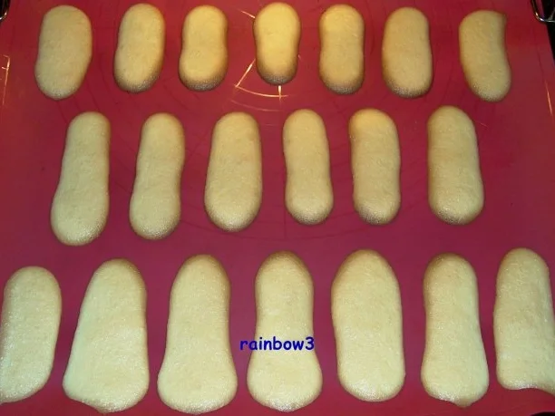 Rezept: Backen: Löffelbiskuit ... anno 1916 Backen: Löffelbiskuit ... anno 1916 - Rezept