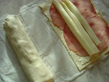 Blätterteig gefüllt mit Spargel und gekochtem Schinken - Rezept - Bild Nr. 4