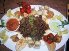 Edelfischplatte - natur belassen -  mit Salsa Criolla und Spargelpesto - Rezept