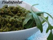 Rucola-Haselnuss-Pesto - Rezept