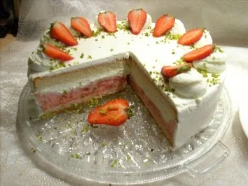 Rhabarbertorte mit Erdbeeren - Rezept - Bild Nr. 2