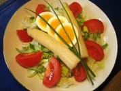 Knackfrischer Salat zum Spargelsüppchen ... - Rezept