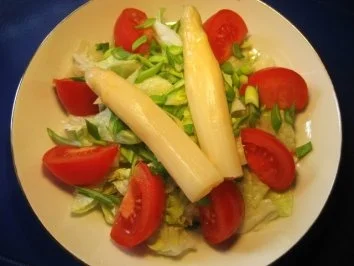 Rezept: Knackfrischer Salat zum Spargelsüppchen ... Bild Nr. 3 Knackfrischer Salat zum Spargelsüppchen ... - Rezept - Bild Nr. 3