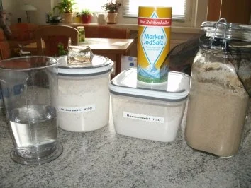 Rezept: Rustikales Sauerteigbrot Rustikales Sauerteigbrot - Rezept