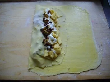 Rezept: Bayerischer Apfelstrudel Bild Nr. 13 Bayerischer Apfelstrudel - Rezept - Bild Nr. 13