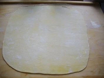 Rezept: Bayerischer Apfelstrudel Bild Nr. 6 Bayerischer Apfelstrudel - Rezept - Bild Nr. 6