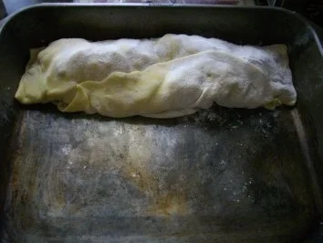 Rezept: Bayerischer Apfelstrudel Bild Nr. 15 Bayerischer Apfelstrudel - Rezept - Bild Nr. 15