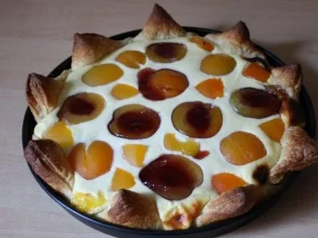 Rezept: Blätterteig-Aprikosen-Tarte Blätterteig-Aprikosen-Tarte - Rezept