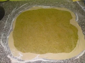 Rezept: Pesto-Schnecke Bild Nr. 3 Pesto-Schnecke - Rezept - Bild Nr. 3