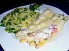 Spargel überbacken mit einer Käse-Sahnesoße und Petersilienkartoffeln - Rezept