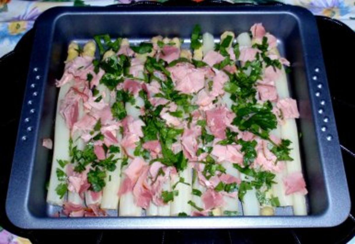Spargel überbacken mit einer Käse-Sahnesoße und Petersilienkartoffeln - Rezept - Bild Nr. 6