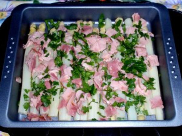 Spargel überbacken mit einer Käse-Sahnesoße und Petersilienkartoffeln ...