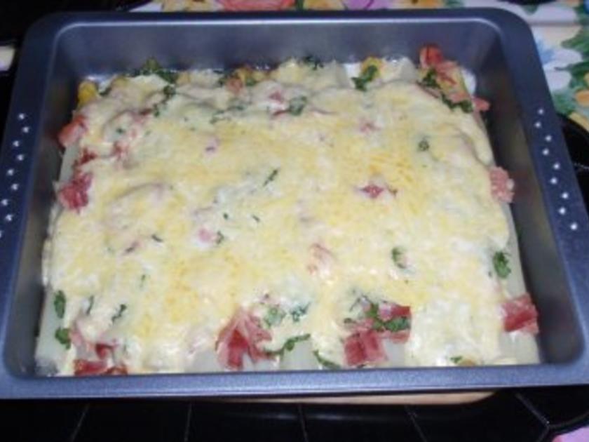 Spargel überbacken mit einer Käse Sahnesoße und Petersilienkartoffeln ...