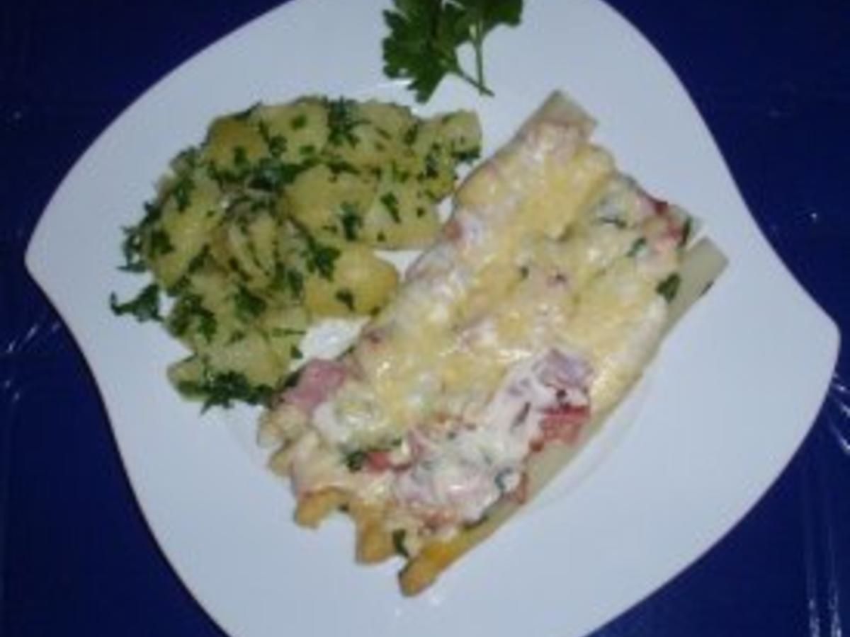 Spargel überbacken mit einer Käse-Sahnesoße und Petersilienkartoffeln ...