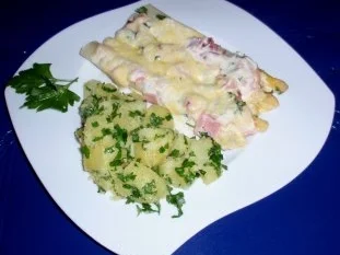Spargel überbacken mit einer Käse-Sahnesoße und Petersilienkartoffeln - Rezept - Bild Nr. 11