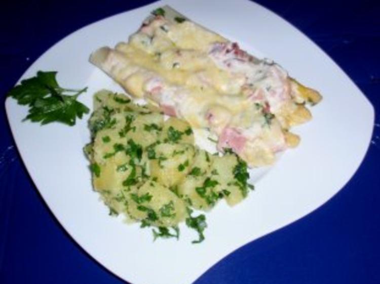 Spargel überbacken mit einer Käse Sahnesoße und Petersilienkartoffeln ...