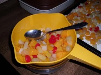 Corina`s Buttermilch - Obstkuchen (Bilder sind online) - Rezept